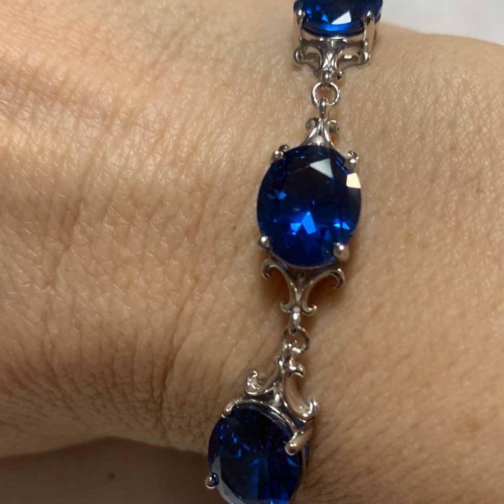 NWT AQUAMARINE AND SILVER BRACELET